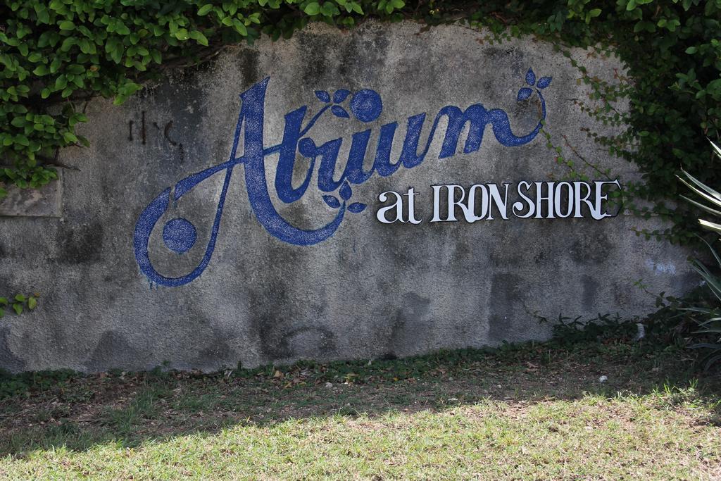 The Atrium At Ironshore Montego Bay Oda fotoğraf